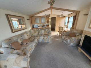 /photos/9495/32b0c990-36c0-b9c7-f960-c46305cb3e52_i320x240.jpg