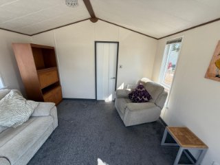 /photos/9495/82286f9c-516b-bb86-a85e-e711cf89c312_i320x240.jpg